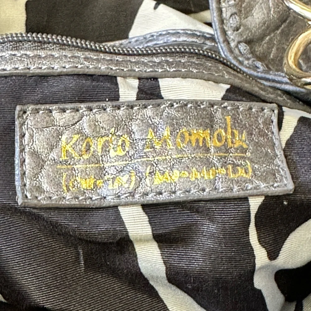 Metallic Gray Gathered Shoulder Bag with Silver Chain - Picture 2 of 4